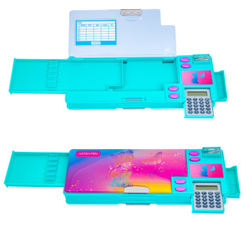 Piórnik z kalkulatorem...